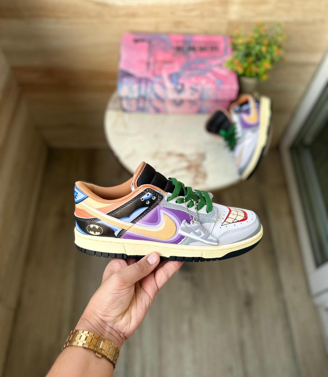 Nike SB DUNK BATMAN X JOKER