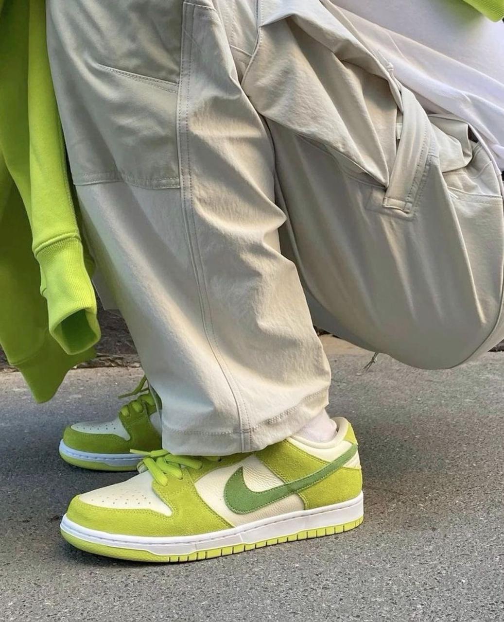 Nike sb dunk GREEN APPLE