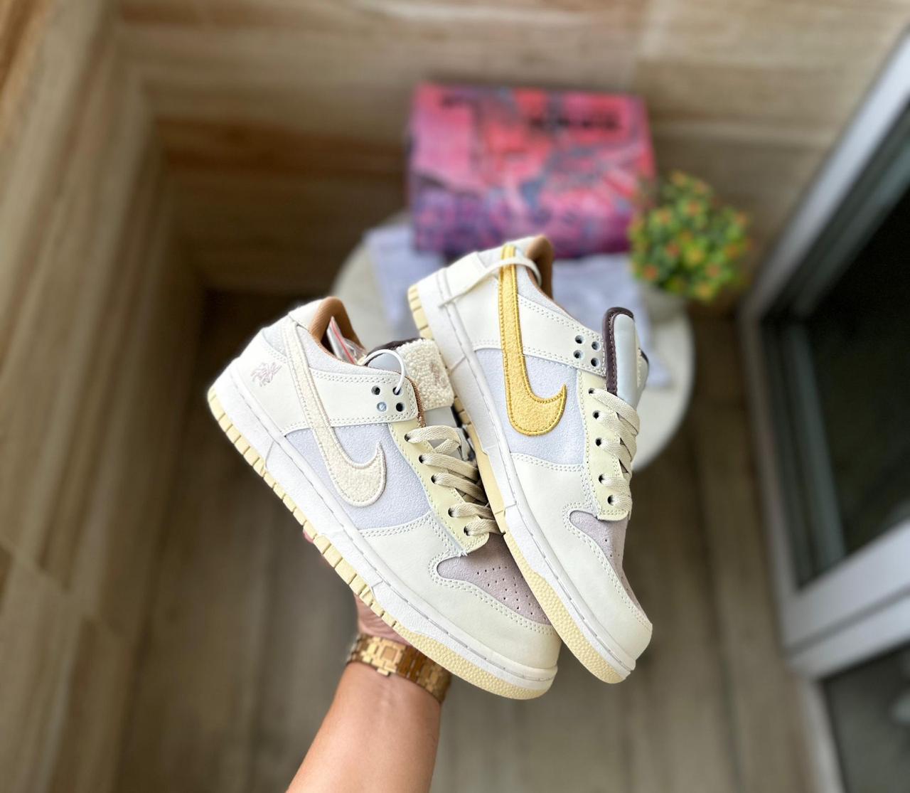 NIKE SB DUNK  YEAR OF RABBIT 2024